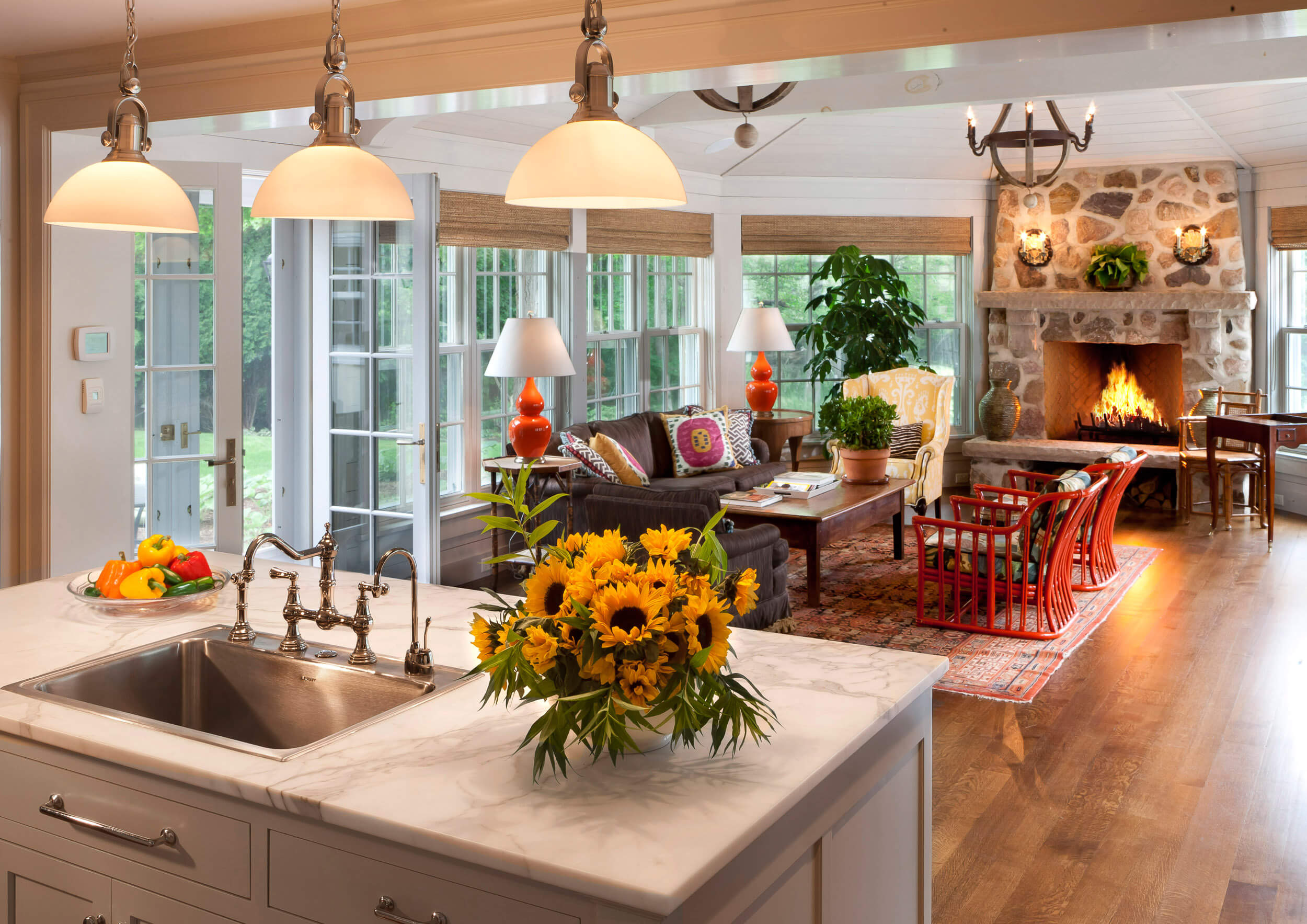 light-airy-living-room-fireplace-eclectic-midwest-country-house-design-jennifer-schuppie